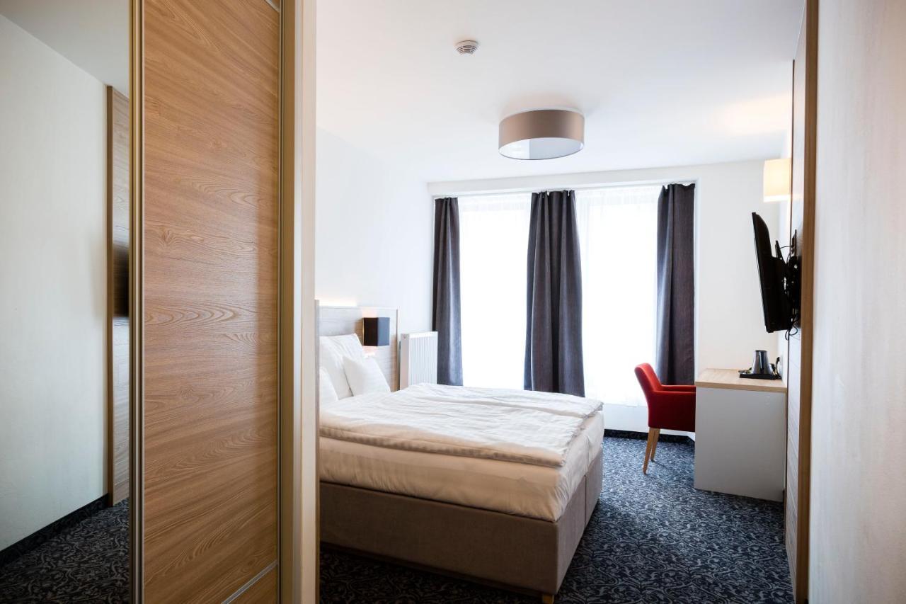 Hotel Koflik Strakonice Esterno foto